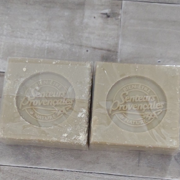 72% Extra Pur Soap Bars - Picture 2 of 4